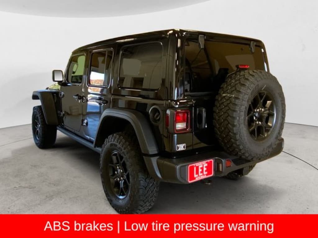 New 2026 Jeep Wrangler 4-DOOR WILLYS Sport Utility