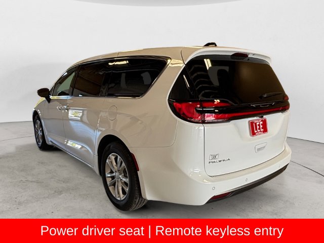 New 2027 Chrysler Pacifica SELECT Passenger Van