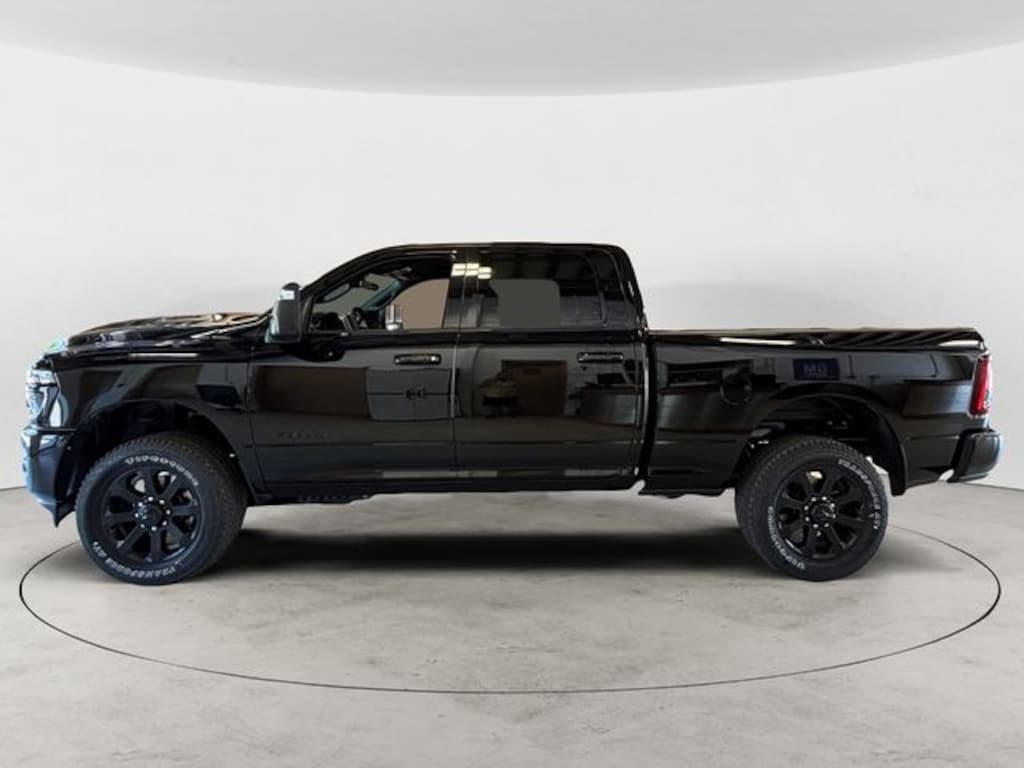 New 2026 Ram 2500 LARAMIE CREW CAB 4X4 6'4 BOX Pickup