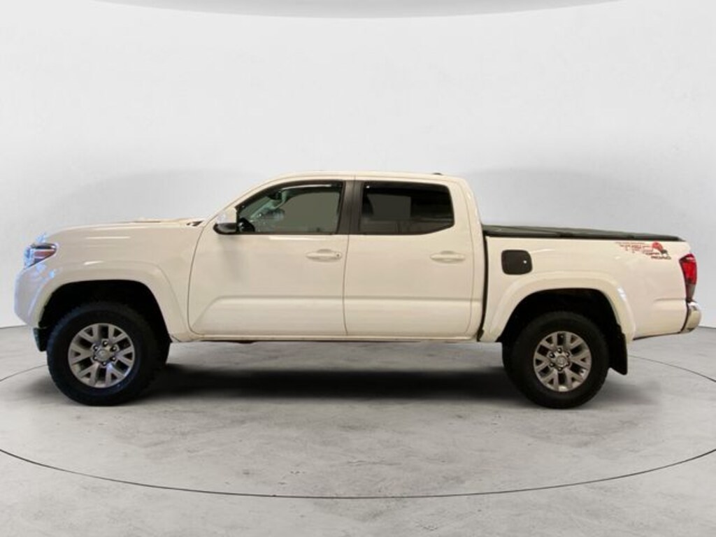 Used 2018 Toyota Tacoma SR5 Truck