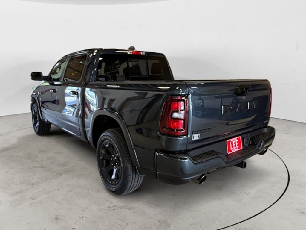 New 2026 Ram 1500 BIG HORN CREW CAB 4X4 5'7 BOX Pickup