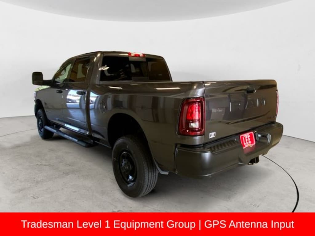 New 2026 Ram 2500 TRADESMAN CREW CAB 4X4 6'4 BOX Pickup