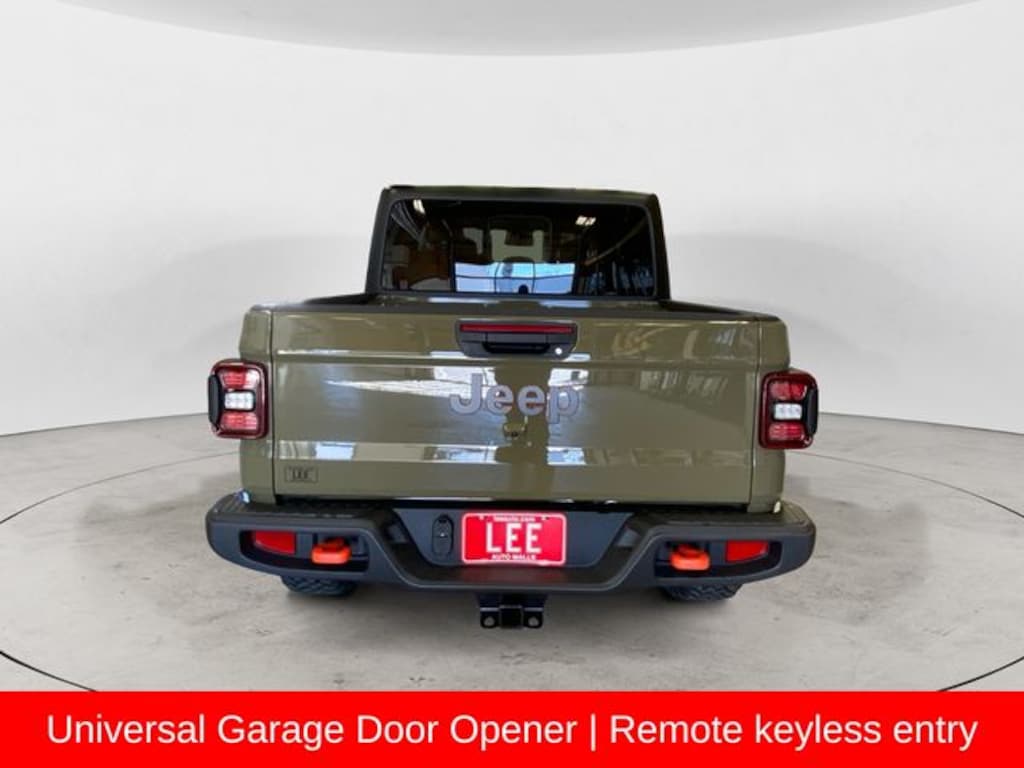 New 2025 Jeep Gladiator MOJAVE 4X4 Pickup