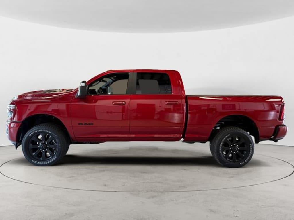 New 2026 Ram 2500 LARAMIE CREW CAB 4X4 6'4 BOX Pickup