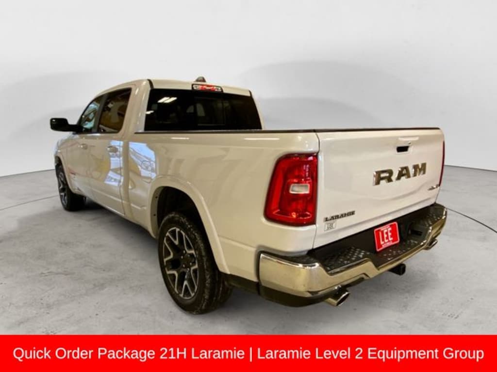New 2026 Ram 1500 LARAMIE CREW CAB 4X4 6'4 BOX Pickup