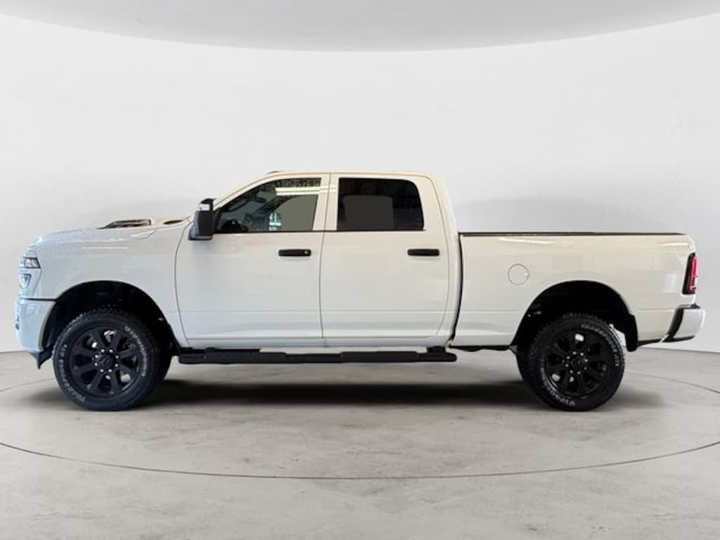 New 2026 Ram 2500 BLACK EXPRESS CREW CAB 4X4 6'4 BOX Pickup
