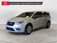 2026 Chrysler Pacifica SELECT AWD Passenger Van