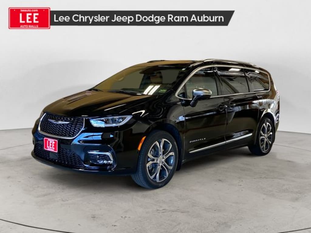 New 2026 Chrysler Pacifica PINNACLE AWD Passenger Van