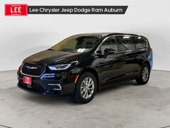 2026 Chrysler Pacifica SELECT AWD Passenger Van