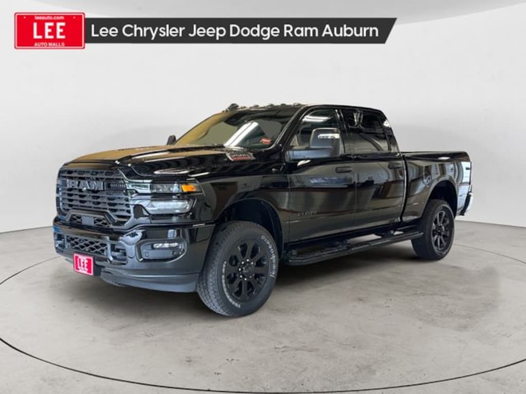 New 2026 Ram 2500 BIG HORN CREW CAB 4X4 6'4 BOX Pickup