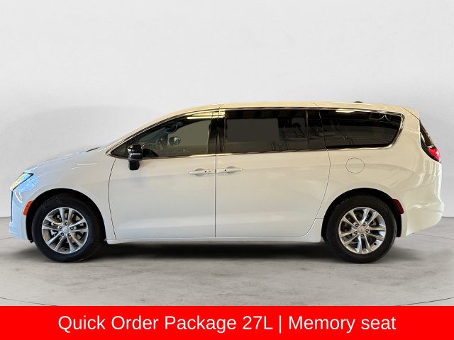 New 2027 Chrysler Pacifica SELECT Passenger Van