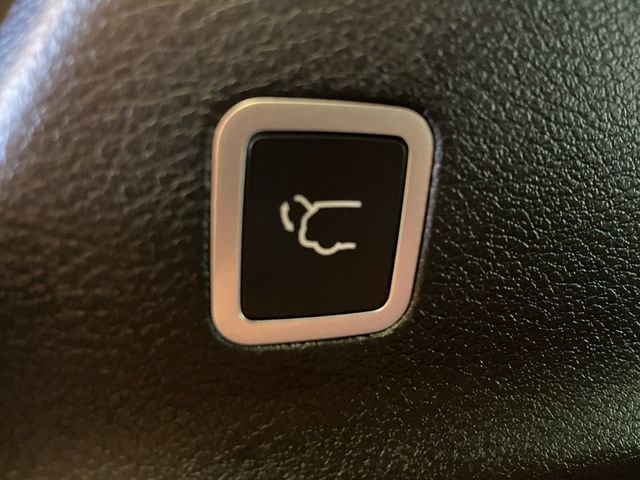 2026 Chrysler Voyager LX - Photo 19