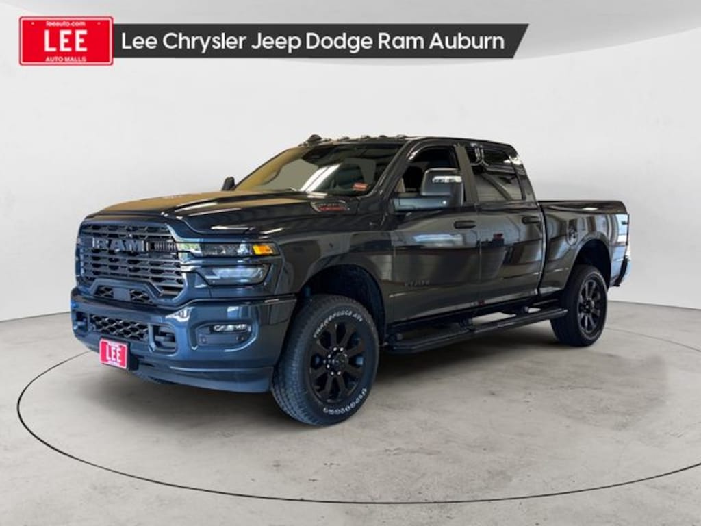 New 2026 Ram 2500 BIG HORN CREW CAB 4X4 6'4 BOX Pickup