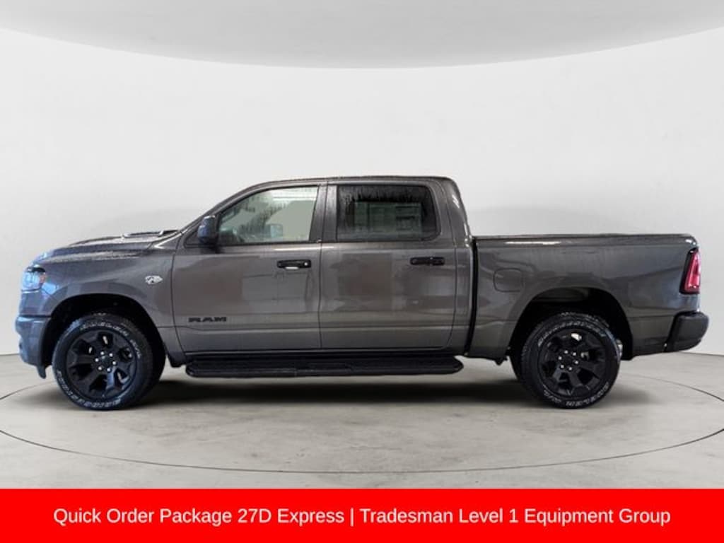 New 2026 Ram 1500 EXPRESS CREW CAB 4X4 5'7 BOX Pickup