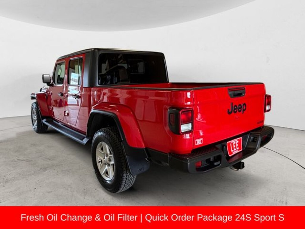 Used 2021 Jeep Gladiator Sport Truck