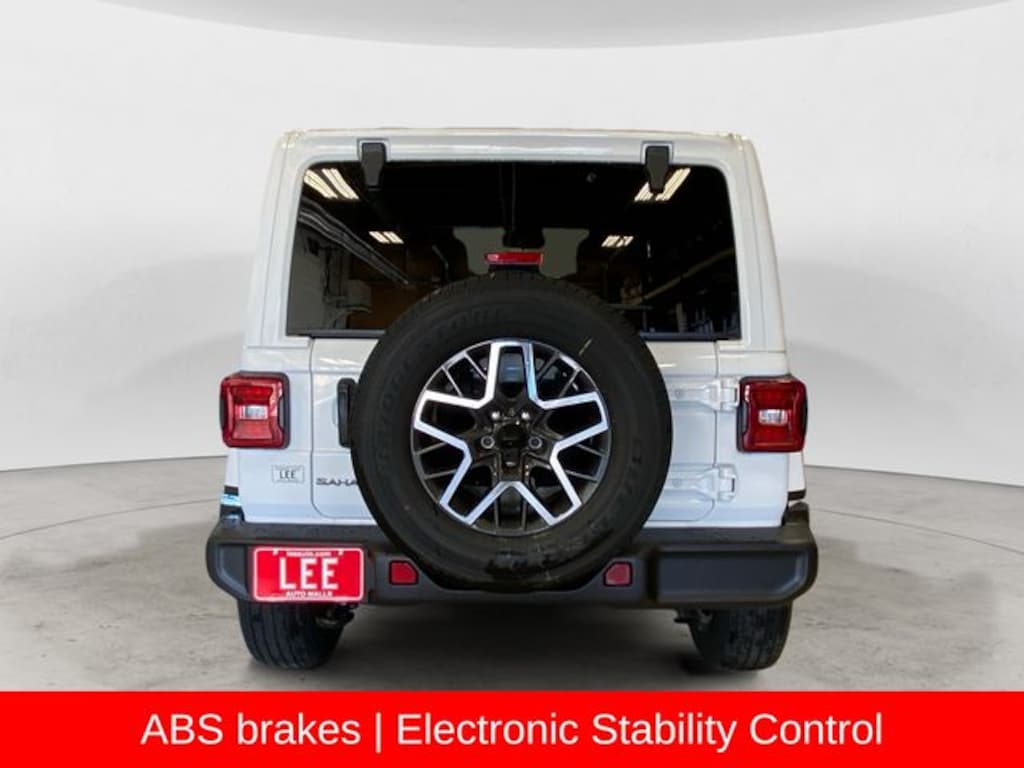 New 2026 Jeep Wrangler 4-DOOR SAHARA Sport Utility