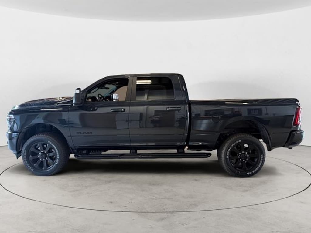 New 2026 Ram 2500 LARAMIE CREW CAB 4X4 6'4 BOX Pickup