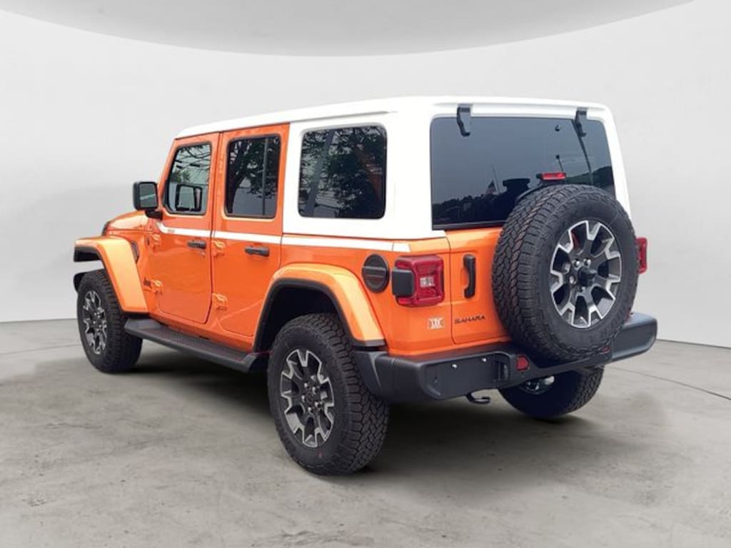 New 2026 Jeep Wrangler 4-DOOR SAHARA Sport Utility