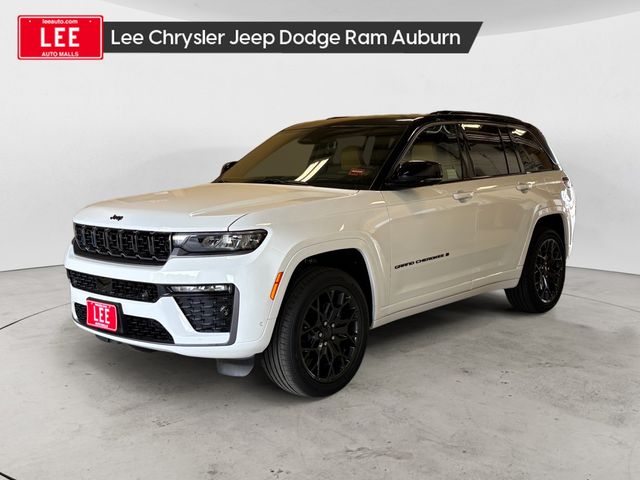 2026 Jeep Grand Cherokee Summit 4x4's photo