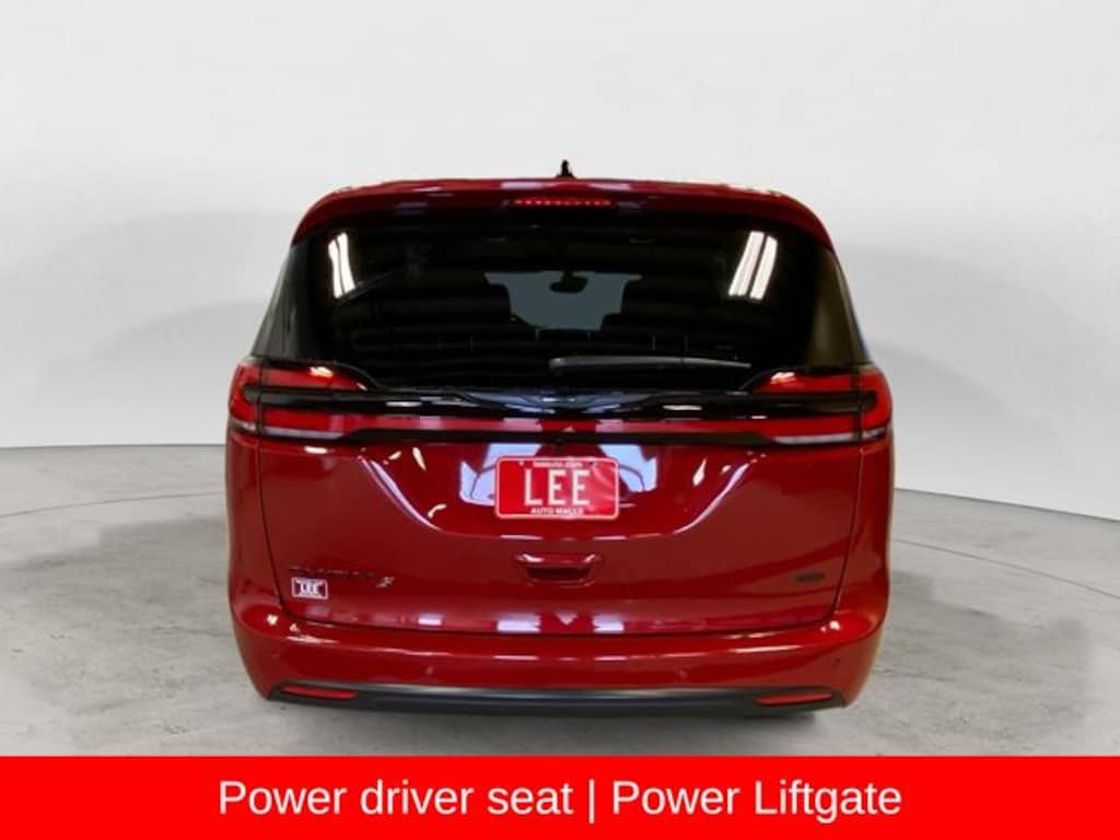 New 2026 Chrysler Pacifica SELECT AWD Passenger Van