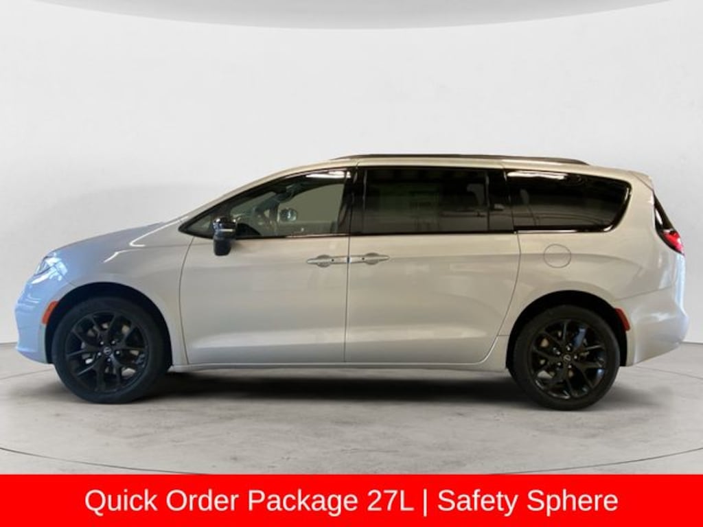New 2026 Chrysler Pacifica SELECT AWD Passenger Van
