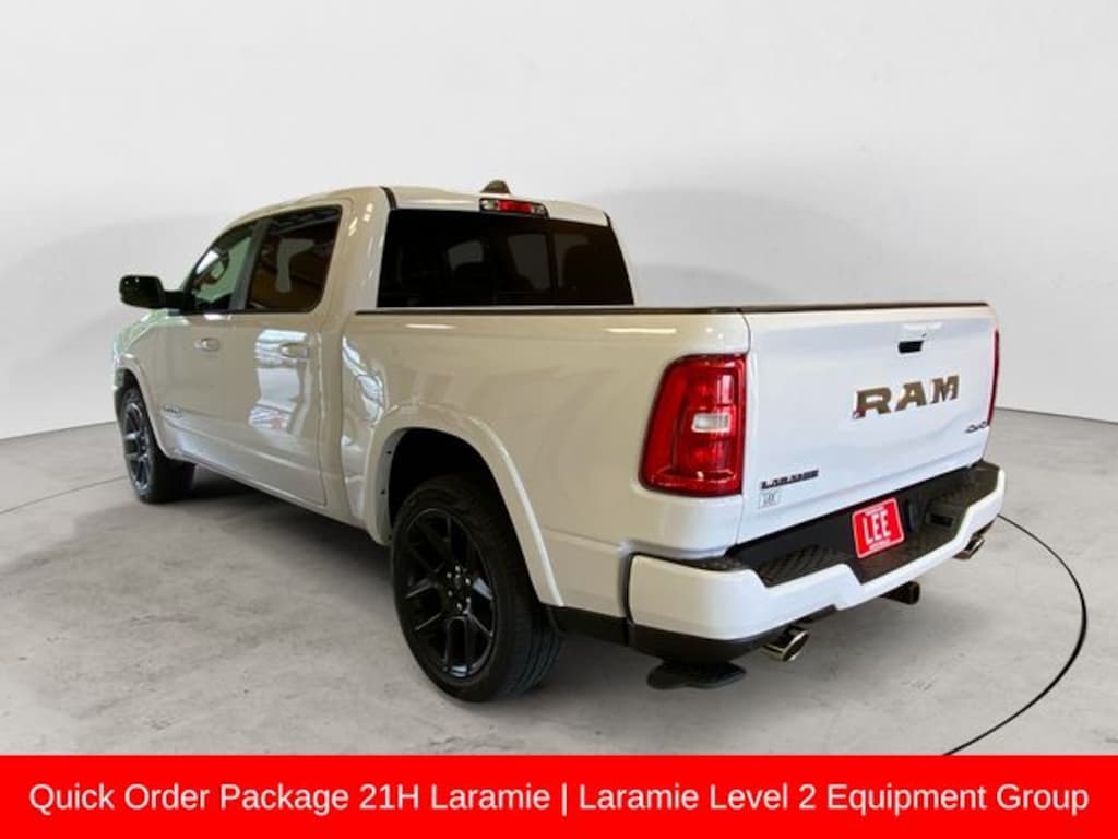 New 2026 Ram 1500 LARAMIE CREW CAB 4X4 5'7 BOX Pickup