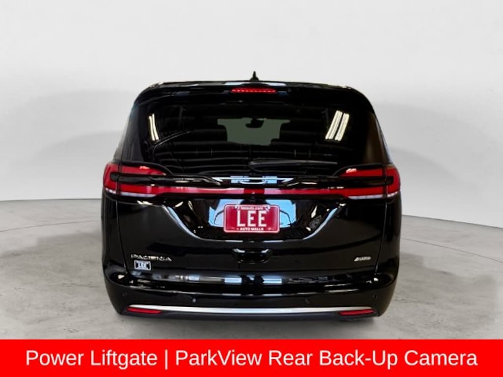 New 2027 Chrysler Pacifica SELECT AWD Passenger Van