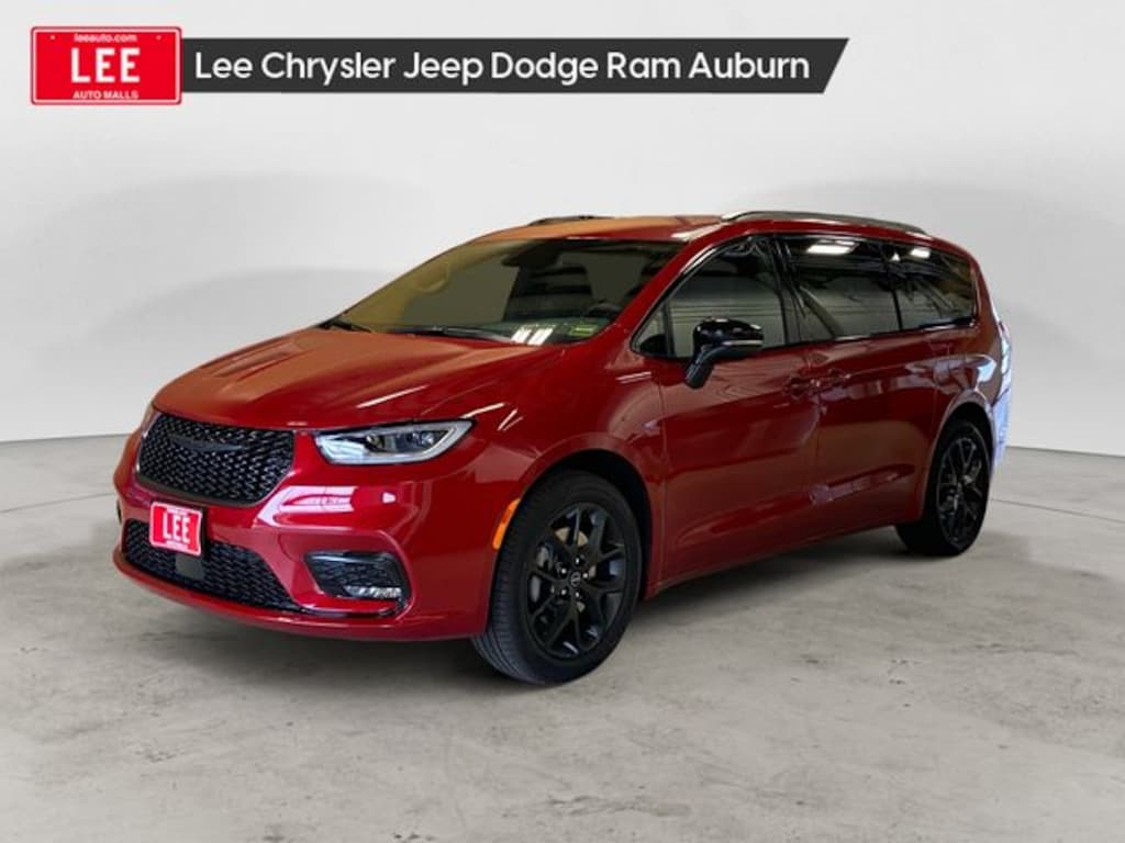 New 2026 Chrysler Pacifica SELECT AWD Passenger Van