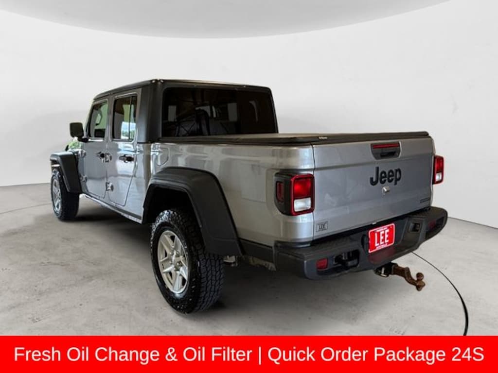 Used 2020 Jeep Gladiator Sport Truck
