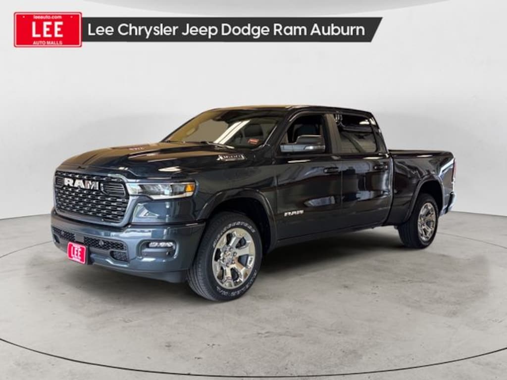 New 2026 Ram 1500 BIG HORN CREW CAB 4X4 6'4 BOX Pickup