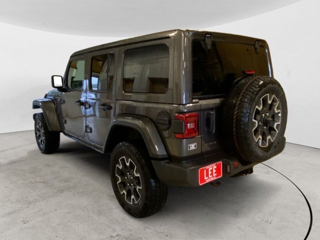 New 2025 Jeep Wrangler 4-DOOR SAHARA Sport Utility