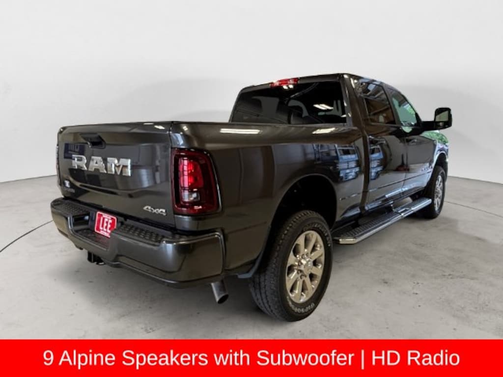 New 2027 Ram 2500 BIG HORN CREW CAB 4X4 6'4 BOX Pickup