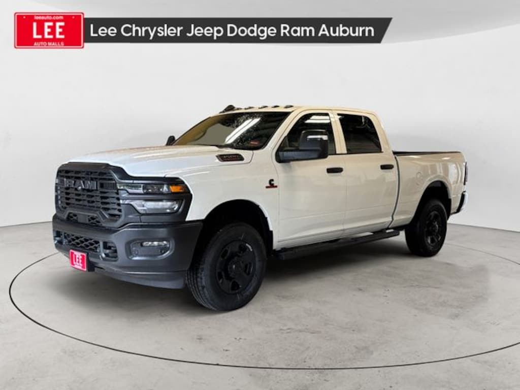 New 2026 Ram 3500 TRADESMAN CREW CAB 4X4 6'4 BOX Pickup