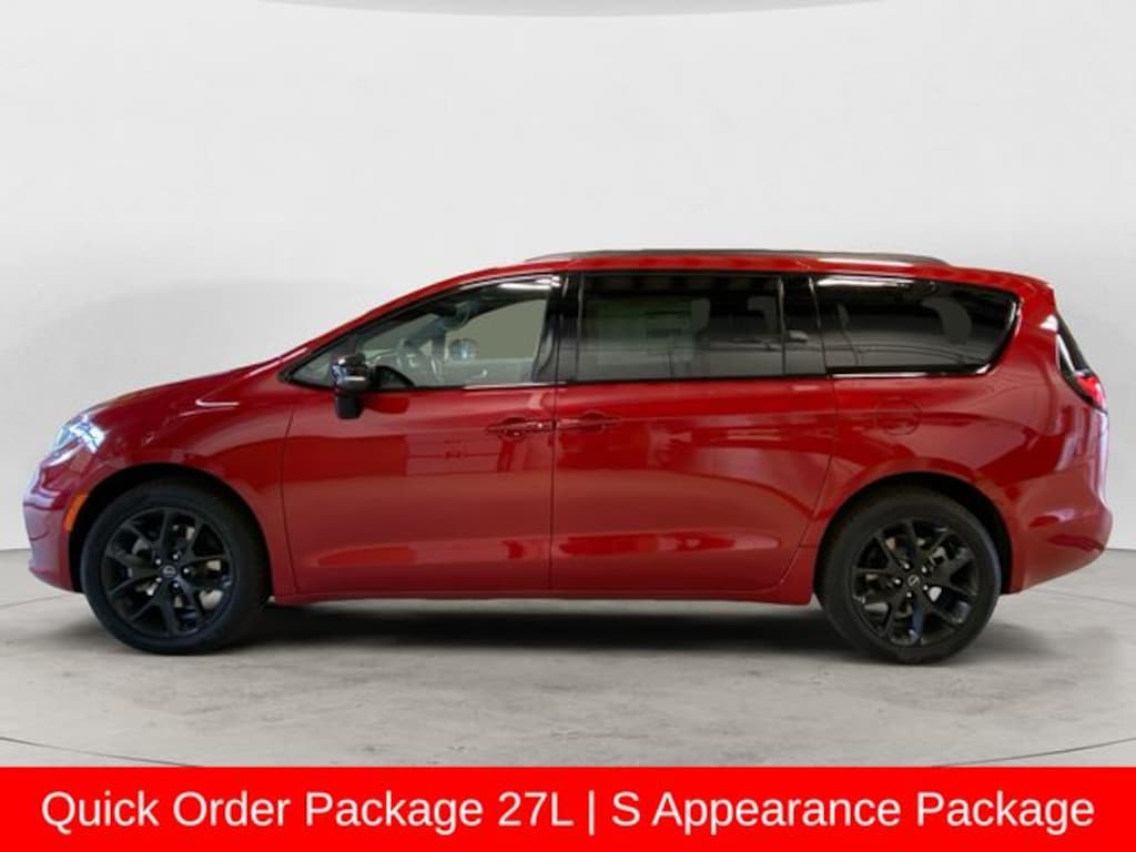 New 2026 Chrysler Pacifica SELECT AWD Passenger Van