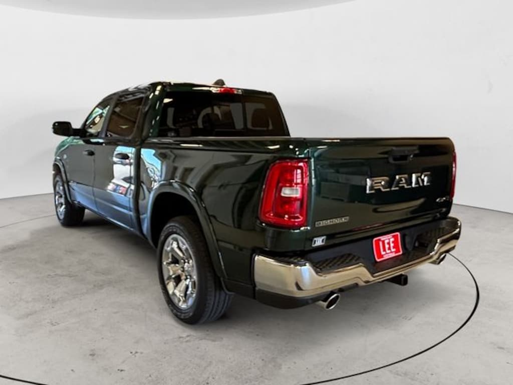 New 2026 Ram 1500 BIG HORN CREW CAB 4X4 5'7 BOX Pickup