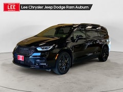 2026 Chrysler Pacifica LIMITED AWD Passenger Van