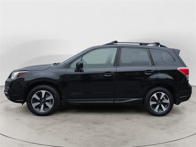 Used 2018 Subaru Forester Premium with VIN JF2SJAEC0JH437113 for sale in Topsham, ME