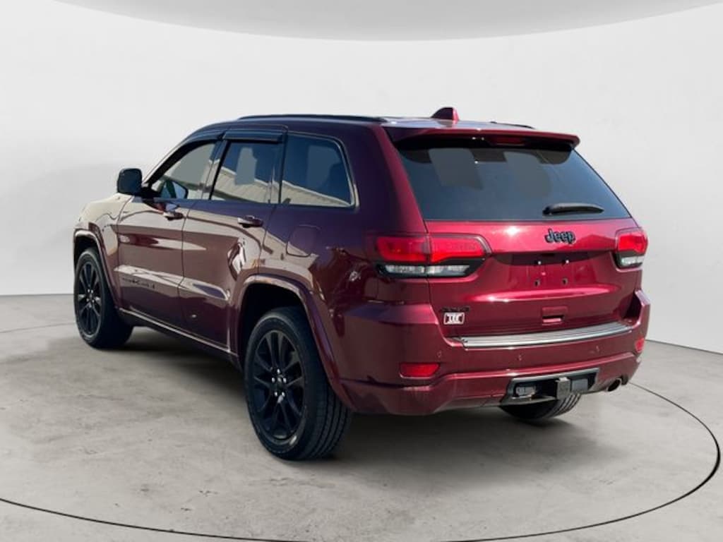 Used 2020 Jeep Grand Cherokee Altitude SUV