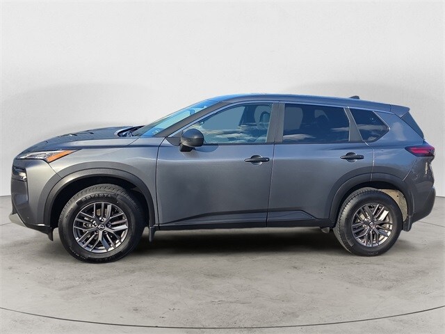 2023 Nissan Rogue S photo 2