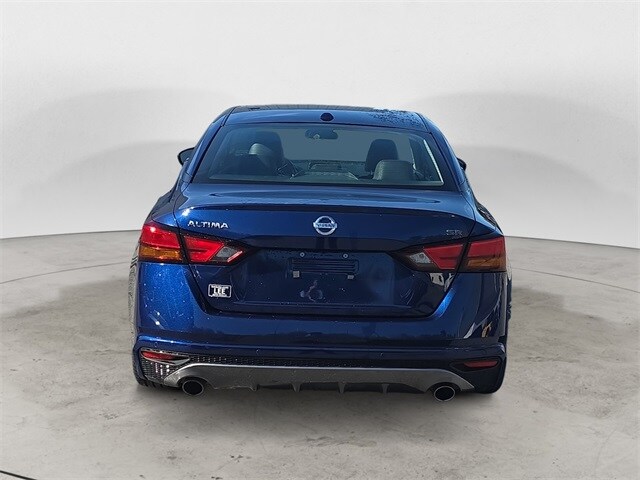 2022 Nissan Altima 2.5 SR photo 4