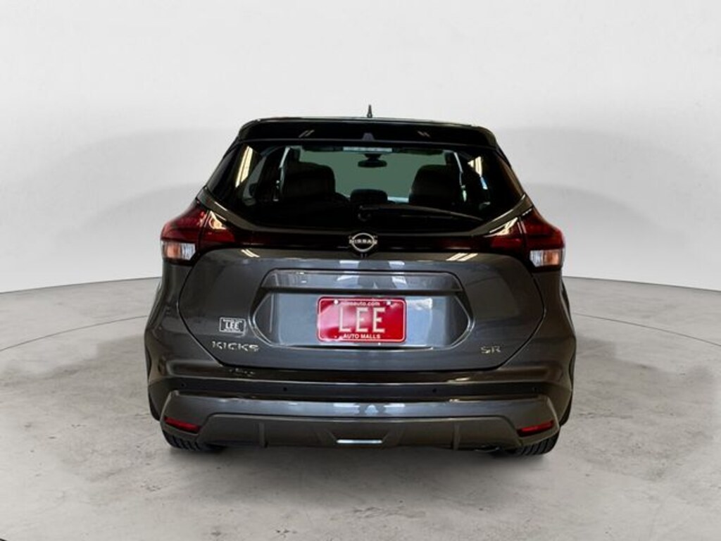 Used 2023 Nissan Kicks SR SUV