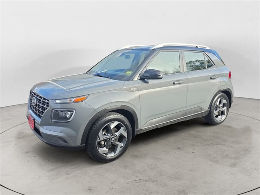 Used 2023 Hyundai Venue Limited SUV