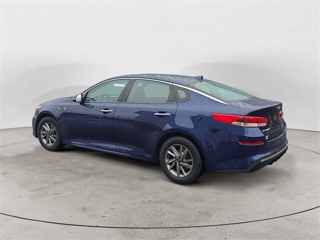 2020 Kia Optima LX photo 3