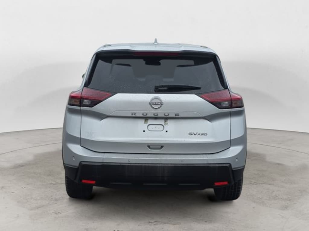 Used 2024 Nissan Rogue SV SUV