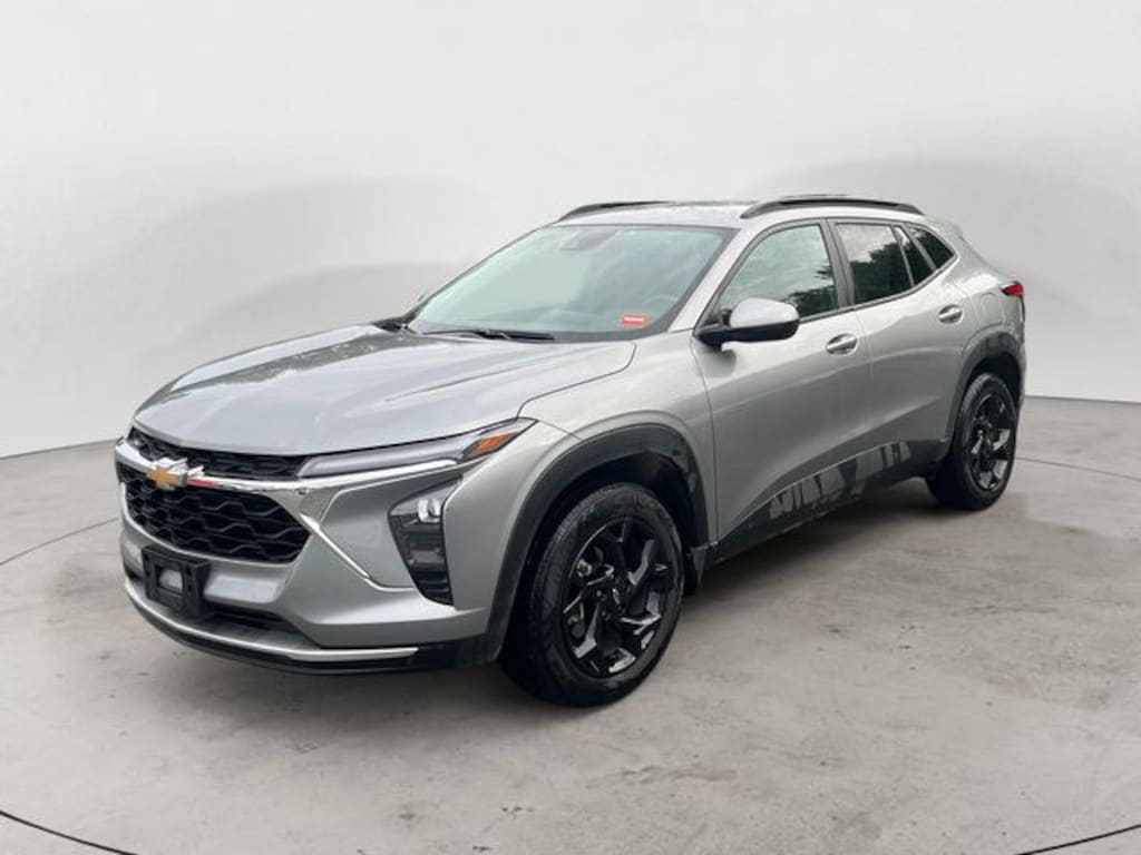 Used 2026 Chevrolet Trax LT SUV