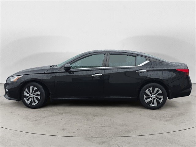 2020 Nissan Altima 2.5 S photo 2