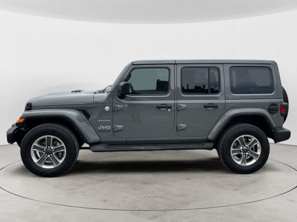 Used 2022 Jeep Wrangler Unlimited Sahara SUV