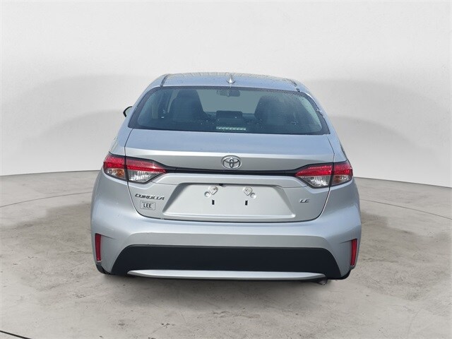 2021 Toyota Corolla LE photo 4