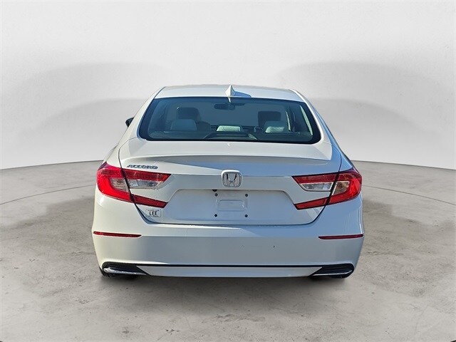 2018 Honda Accord LX photo 4