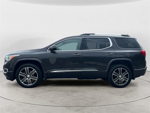 2018 Gmc Acadia Denali photo 2